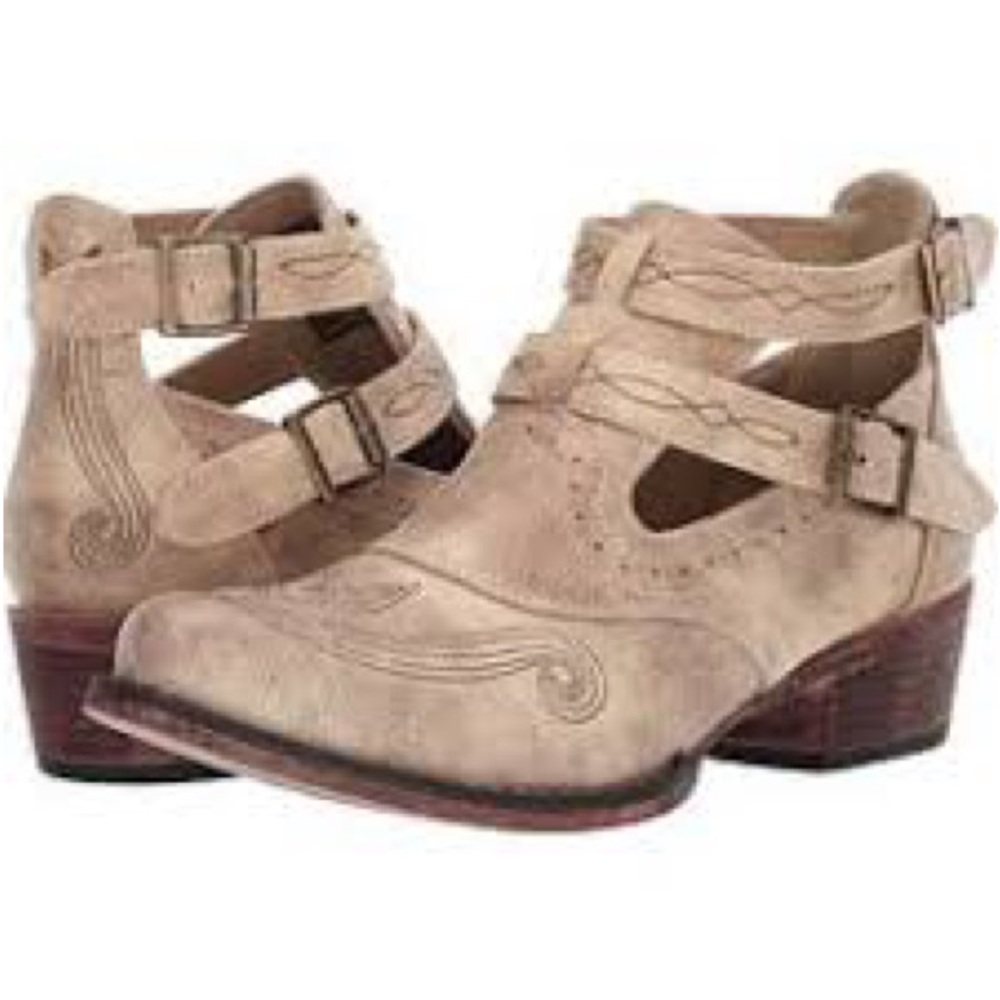 ROPER Womens Willa Embroidery Snip Toe Casual Boots Ankle
Low Heel 1-2" - Brown